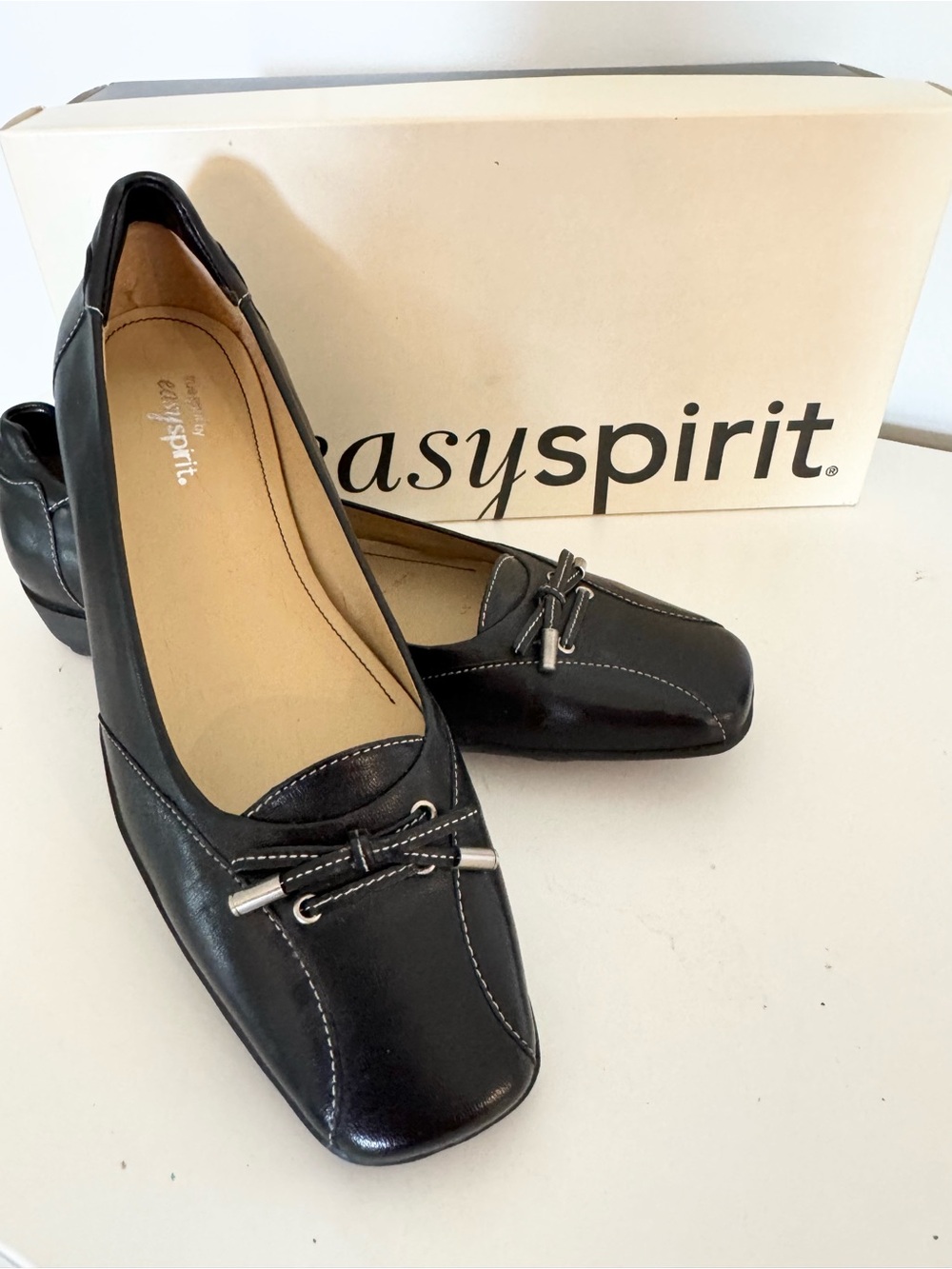 Easy Spirit Women's Slip-On Flats in Light Gray